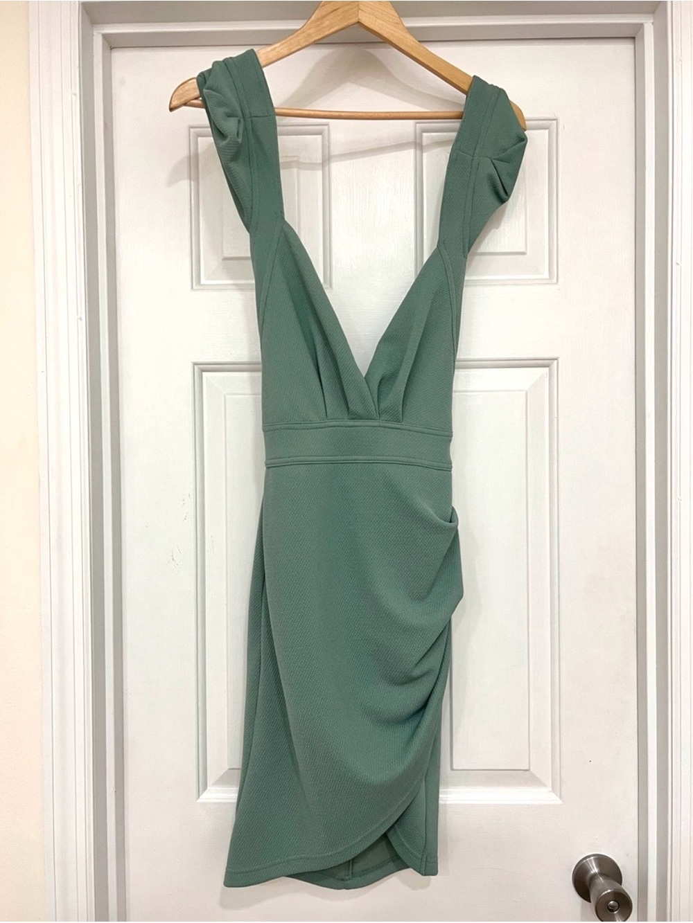 NWT Luxxel Sage Green Plunge Bodycon Midi Dress Small Open Back